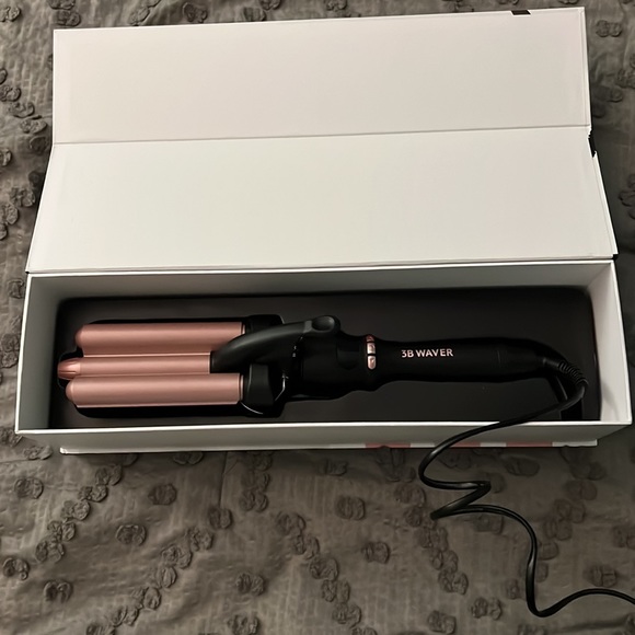 3B Waver - Picture 2 of 2